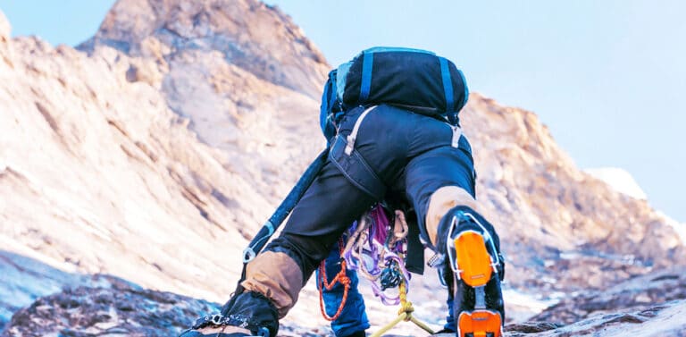 mountaineering-vs-rock-climbing-what-s-the-difference-ascentionism